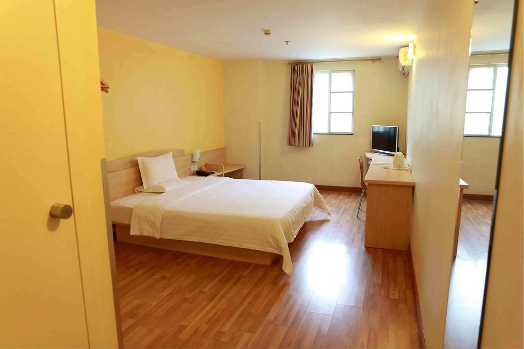 7Days Inn Chongqing Nanping Pedestrian Street Habitación foto