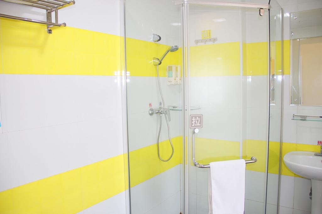 7Days Inn Chongqing Nanping Pedestrian Street Exterior foto